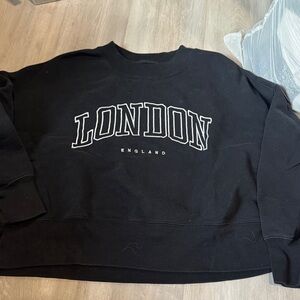 Abercrombie & Fitch black  Sweatshirt size medium